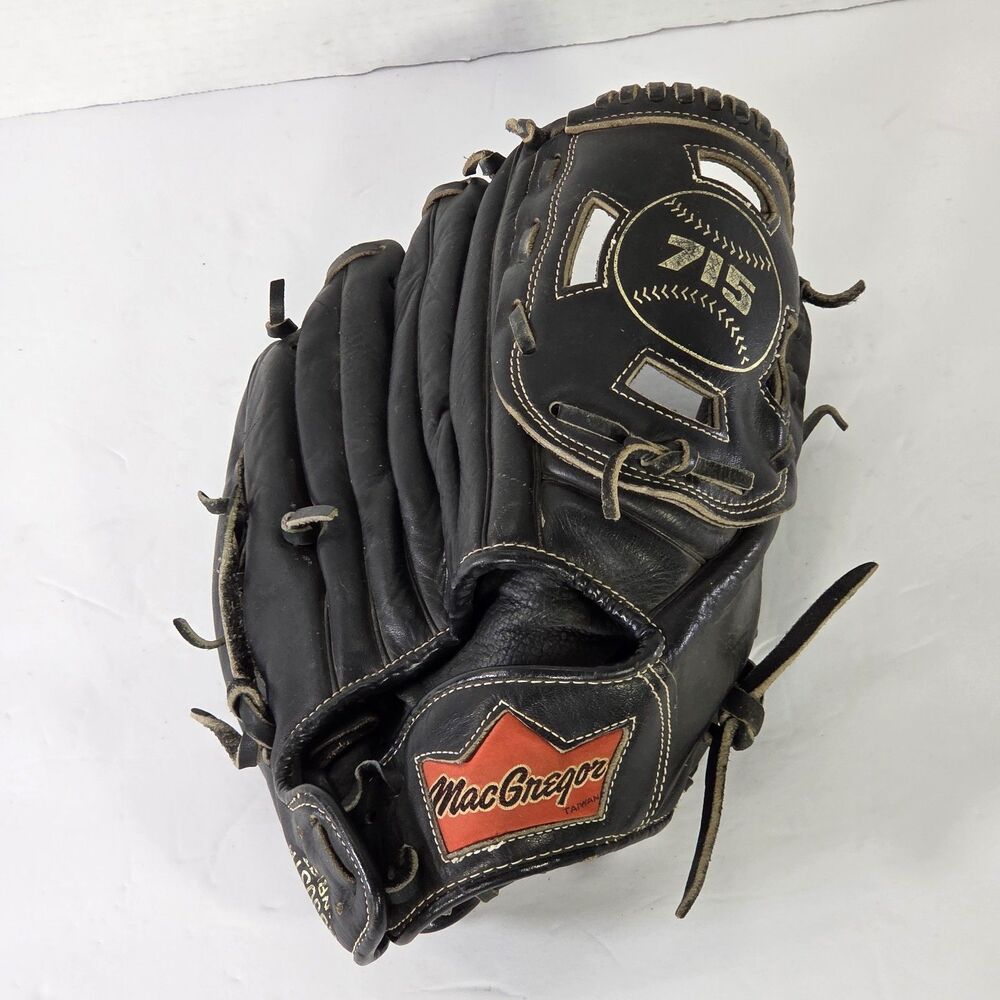 VINTAGE 1970s MacGregor Hank Aaron 715 Home Run King Baseball Glove HRKB RHT